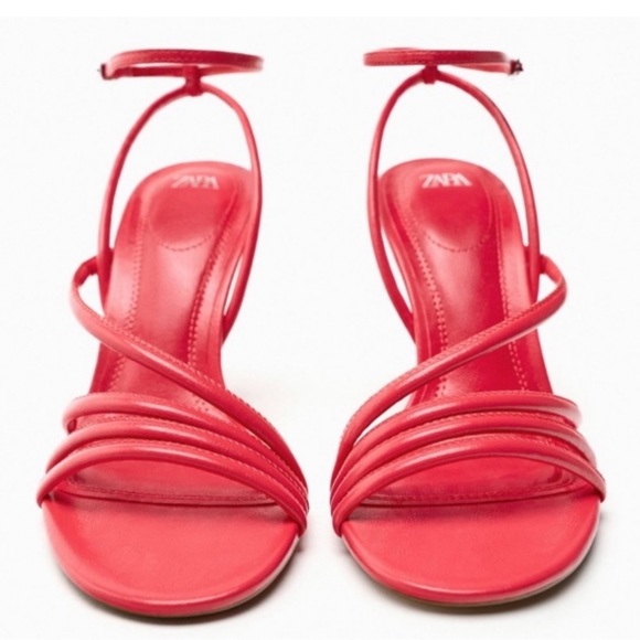 ZARA Coral Red HIGH HEELED
STRAP SANDALS - Picture 5 of 12